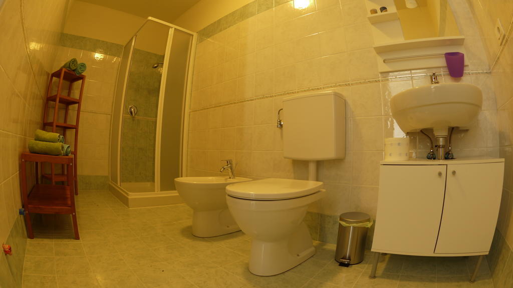 Impronte Nel Bosco Bed & Breakfast Calice al Cornoviglio ภายนอก รูปภาพ
